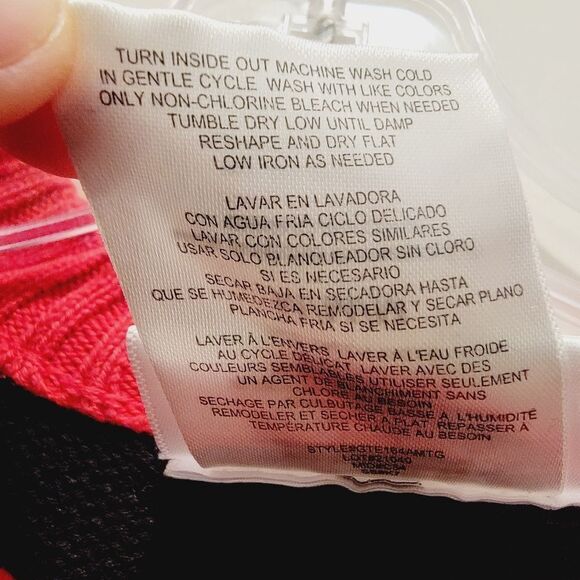 Game of Thrones Sweater Womens Black Red Holiday Christmas Joy to the Realm MED - Picture 7 of 7